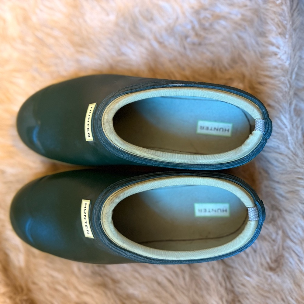 Hunter Garden Clogs - Picture 4 of 4